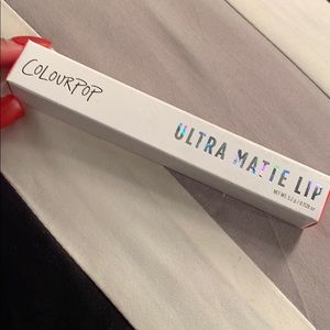 Ultra matte lip